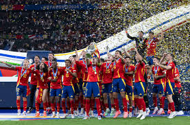 塔代伊提出 塔代伊提出